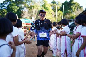 BIB: 2834
                            <button type="button" onclick="openModal(18982181)" class="btn btn-primary btn-sm float-right btn-popup" data-toggle="modal" data-target=".modal-high-quality">
                        <i class="fas fa-shopping-cart"></i> Add to Cart
                    </button>
                                            <button type="button" onclick="isThisMe(18982181, true)" class="btn btn-success btn-sm float-right btn-popup btn-isme hidden" data-toggle="tooltip" data-placement="bottom" title="นี่คือรูปของคุณใช่ไหม คลิกที่นี่เพื่อเอาเข้าอัลบั้ม">
                        <i class="fas fa-plus"></i> Add to album
                    </button>
                    <button type="button" onclick="isThisMe(18982181, false)" class="btn btn-warning btn-sm float-right btn-popup btn-isnotme hidden">
                        <i class="fas fa-ban"></i> Remove from album
                    </button>